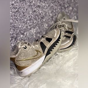NIKE Kyrie 7 “NBA Final Rings” CQ9326-101 Women’s size 7